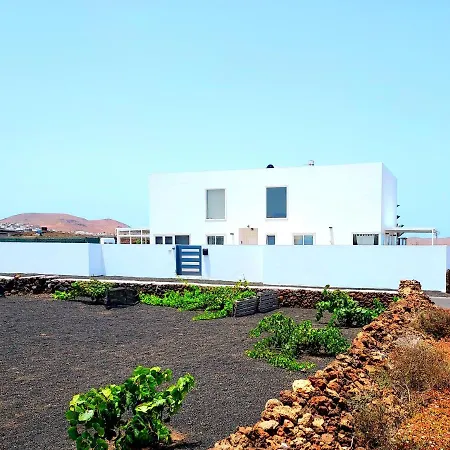 Apartment Lanzarote Ocean Loft A Tinajo
