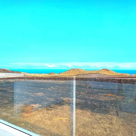 Apartment Lanzarote Ocean Loft A Tinajo
